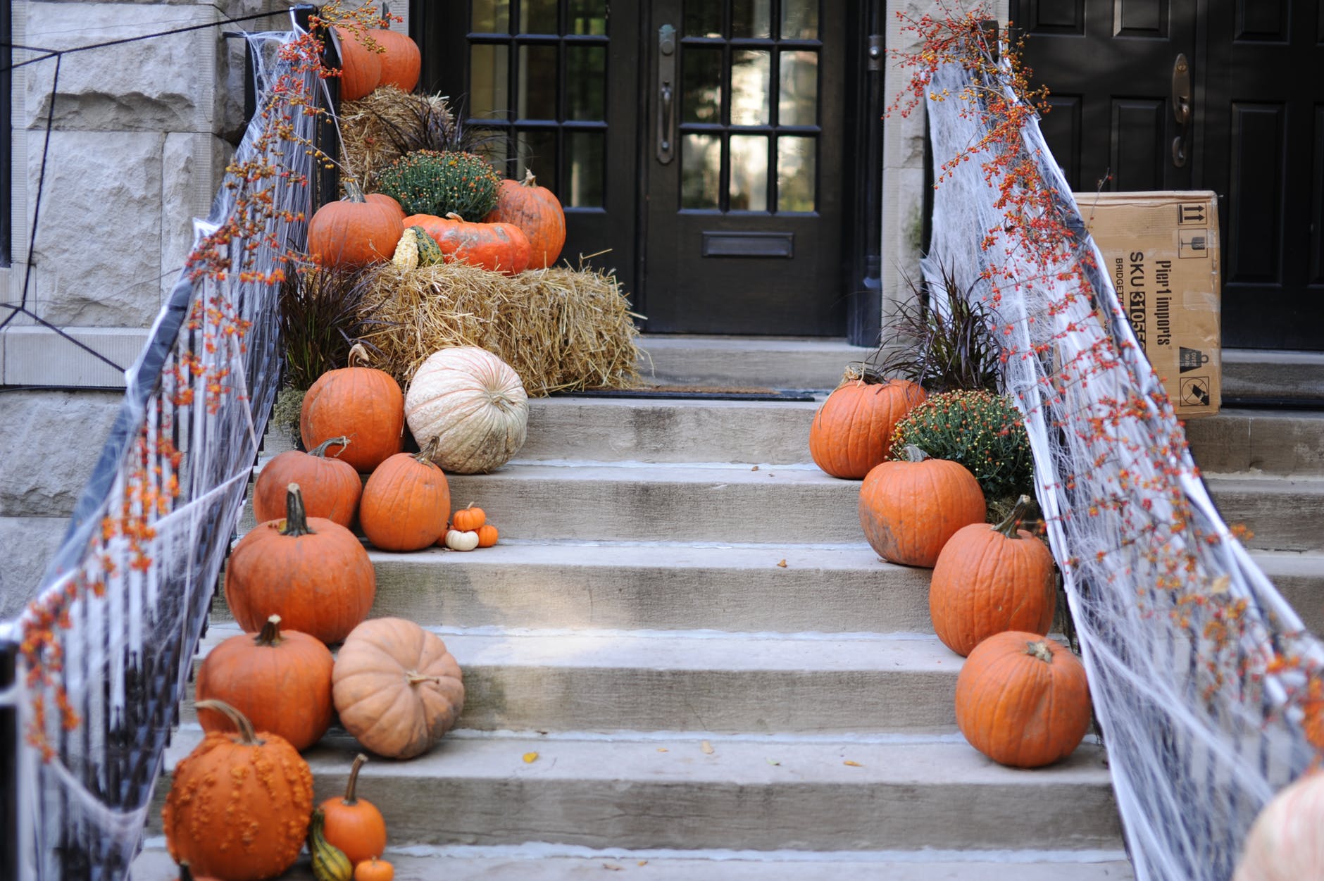 Ideas for Halloween decoration of your NYC home