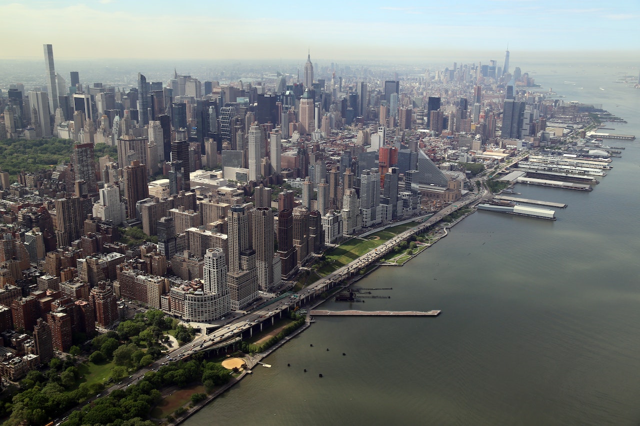 Navigating Manhattan’s Real Estate Market: A Comprehensive Guide