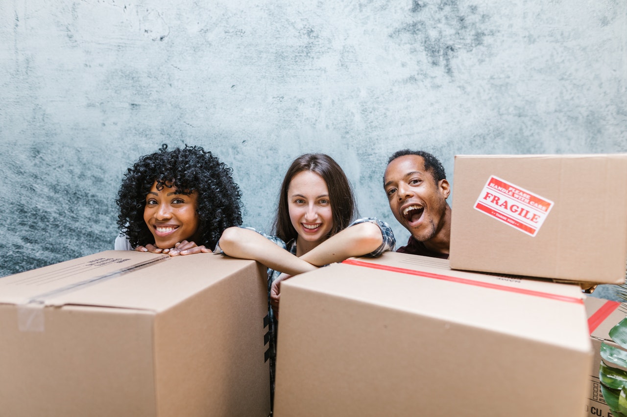 Downsides of friends helping you pack for a move