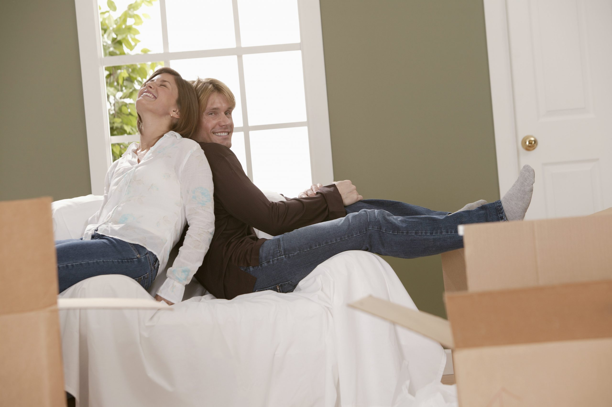 How can full service movers make a moving process much smoother?